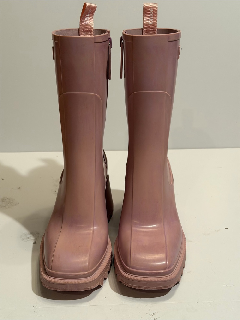 ✨Authentic✨ Chloe Tall Pink Rubber Chelsea Rain Boots